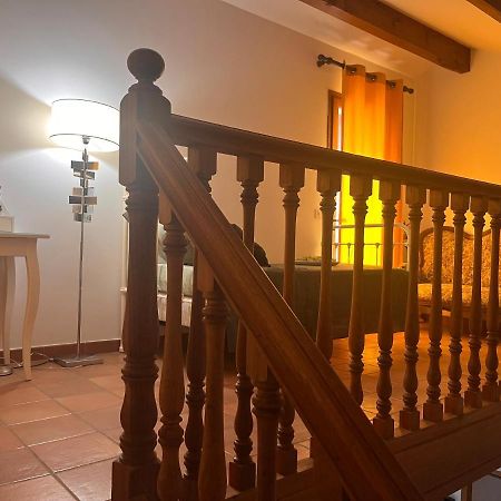 Le Mazet De Choubouloute Bed and Breakfast Saint-Gilles  Exteriör bild
