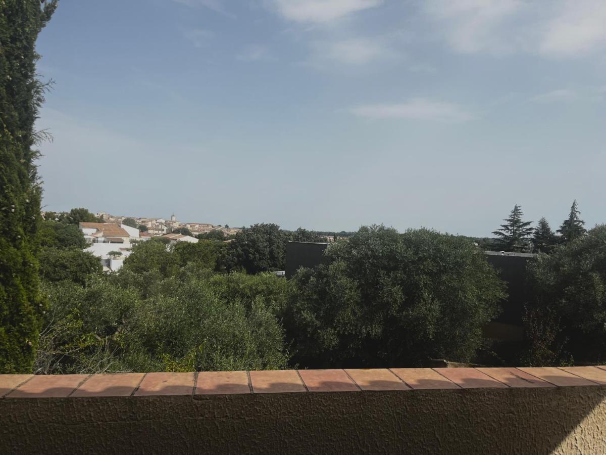 Le Mazet De Choubouloute Bed and Breakfast Saint-Gilles  Exteriör bild